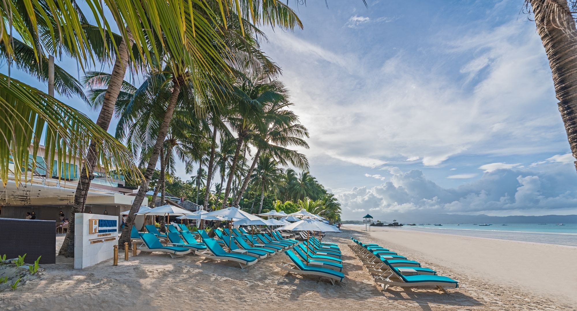 Henann Prime Beach Resort Balabag  Eksteriør bilde Beach at the resort